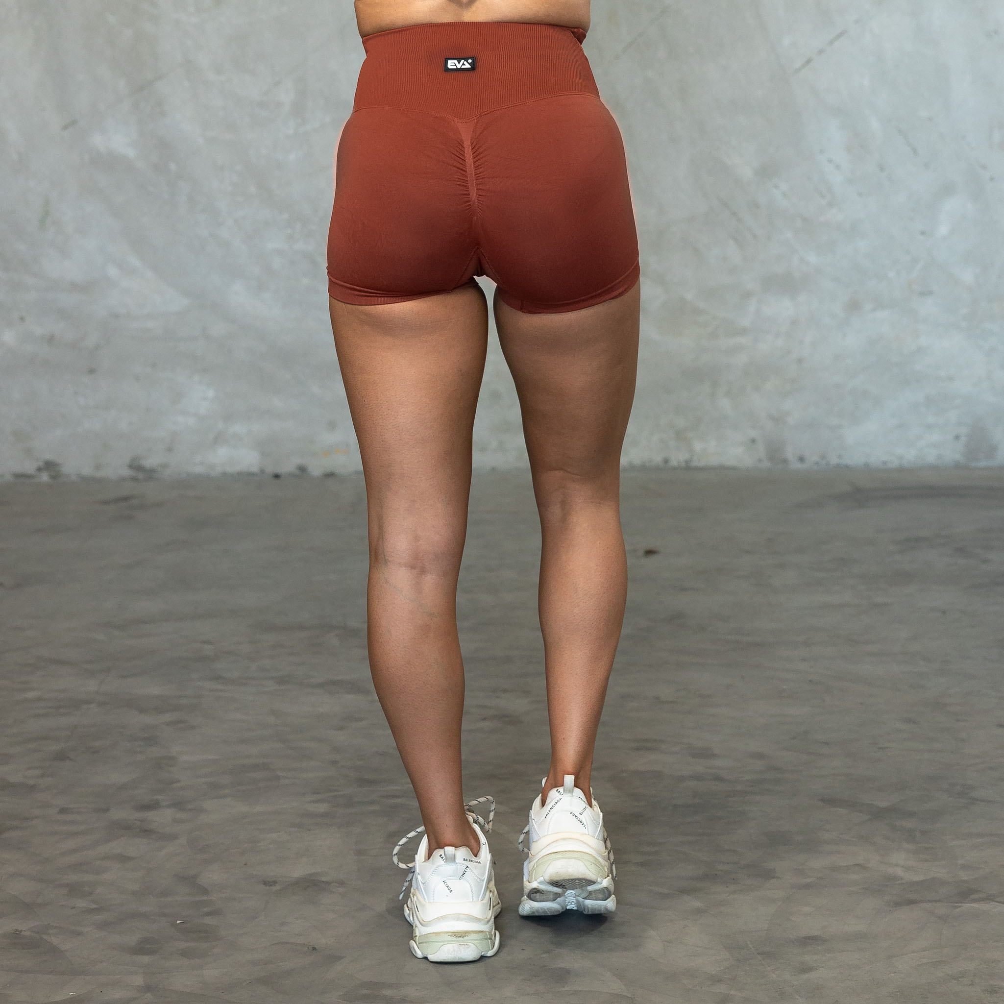 EVA7525 Seamless Scrunch Booty Shorts [Marsala]